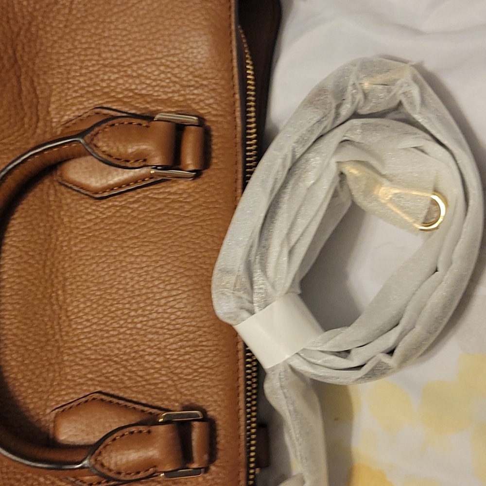 MICHAEL KORS PURSE - Picture 7 of 11